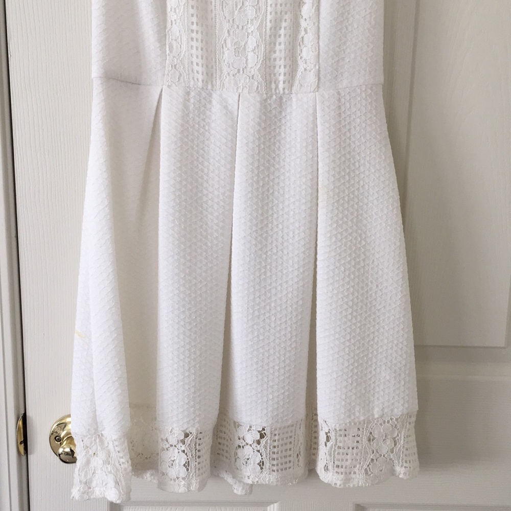 White lace dress